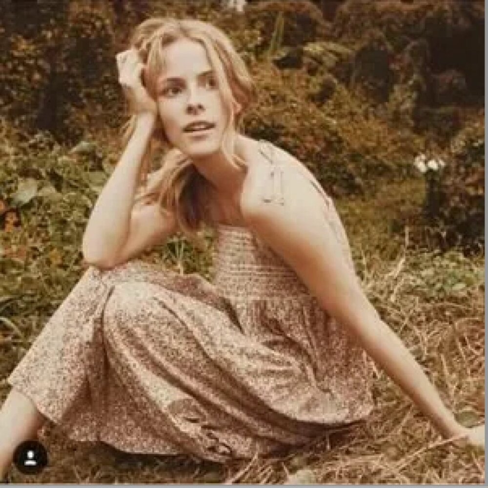 Doen Pansy Dress in Floral Calico, size M - Picture 2 of 8